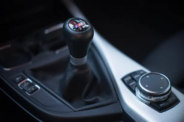 カジノ ジャックポット キャッシュ Android/iOS アプリ